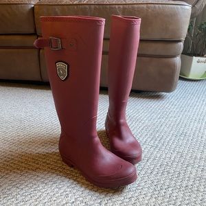 Kamik Rain Boots + Hunter Knitted Tall Boot Socks